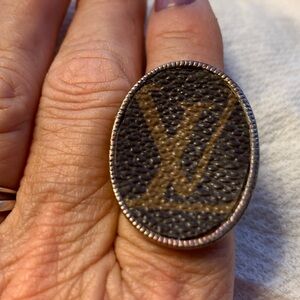 Beautiful recycled reclaimed Louis Vuitton CHUNKY Ring gold